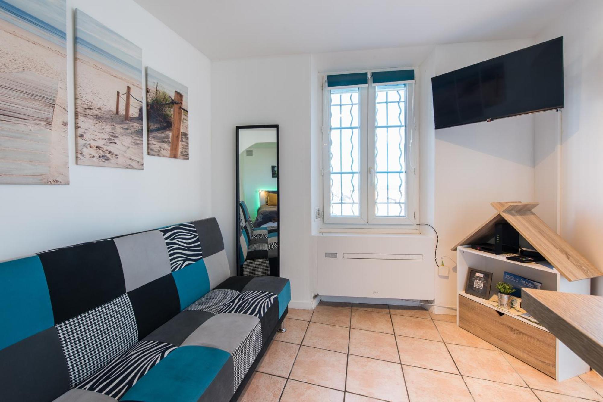 Beautiful Renovated Studio With View- Old Hyères Eksteriør billede